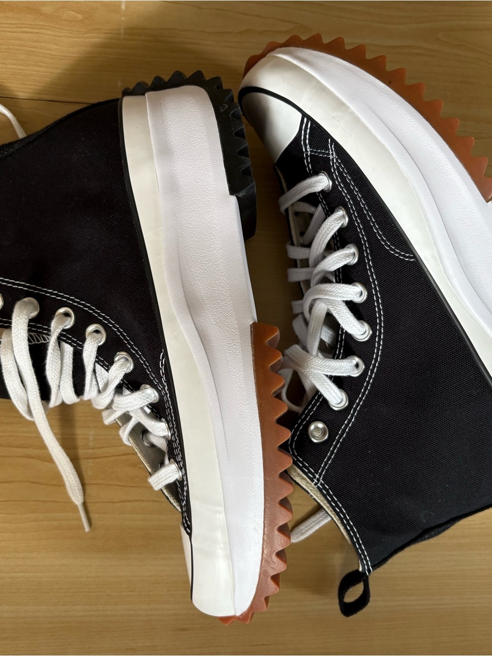New Converse Black Platform Run Star Hike High-Top Sneakers - Picture 2 of 8